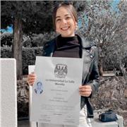 Profesora de diseño gráfico básico, intermedio y avanzado